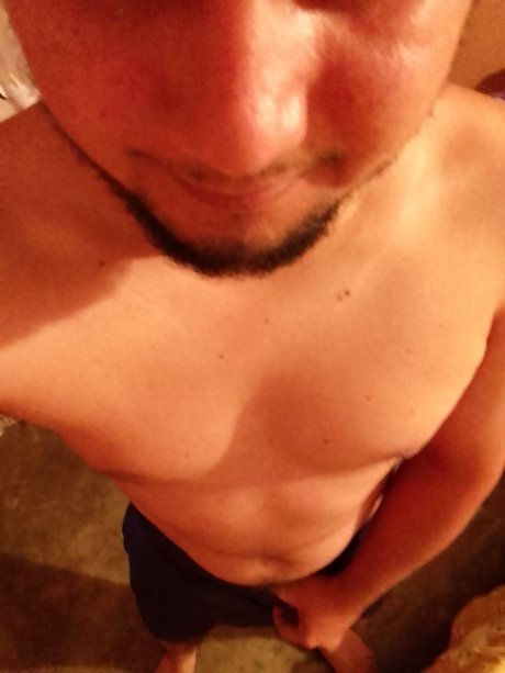 Foto di nudo di fuga di OnlyFans di Yorelell