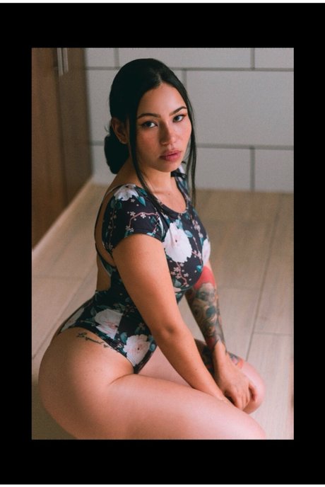 Foto di nudo di fuga di OnlyFans di Kimie