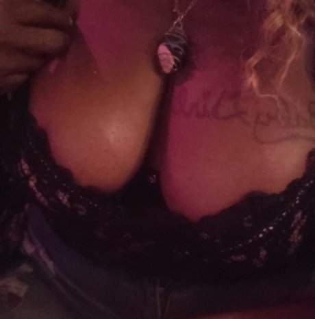 Foto di nudo di fuga di OnlyFans di Quit Being Friendly To Phuck Boys