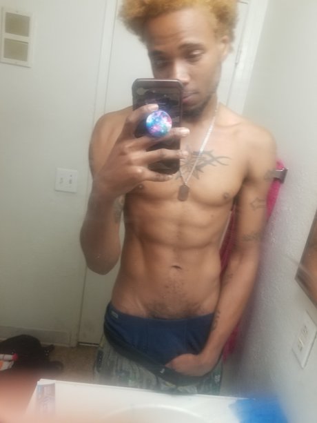 Foto di nudo di fuga di OnlyFans di Nova