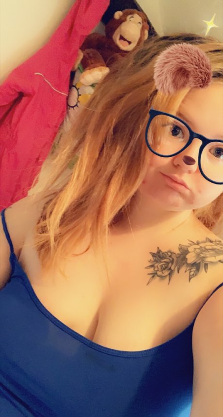 Foto di nudo di fuga di OnlyFans di Victoria