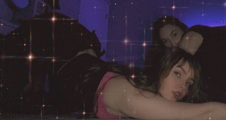 Foto di nudo di fuga di OnlyFans di 33