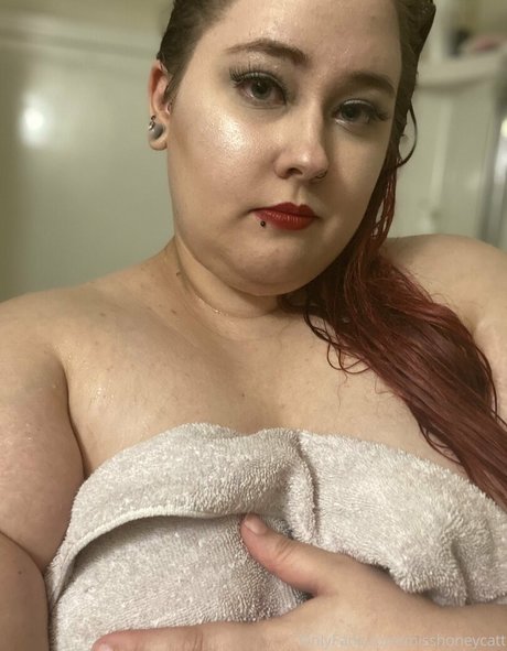 Misshoneycatt