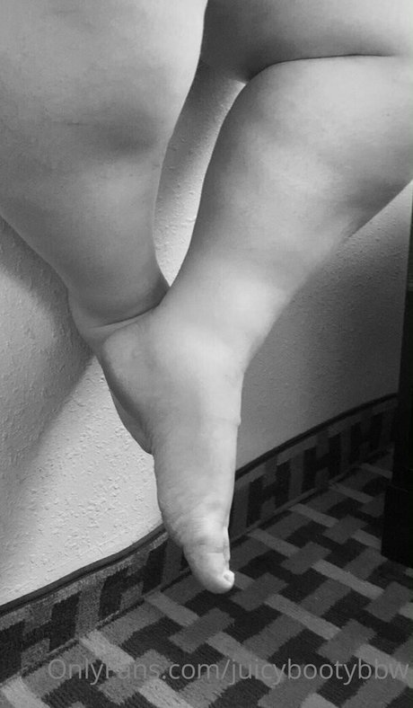 Juicybootybbw