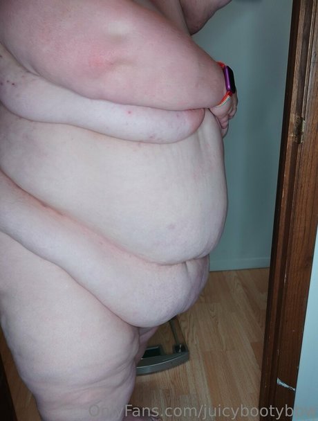Juicybootybbw