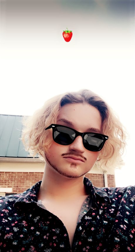 Foto di nudo di fuga di OnlyFans di Elijah James