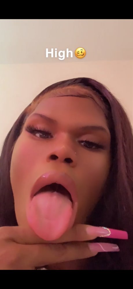 Foto di nudo di fuga di OnlyFans di Tiana Marie