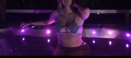 Foto di nudo di fuga di OnlyFans di Emrachell