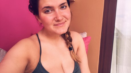 Foto di nudo di fuga di OnlyFans di Lindsay