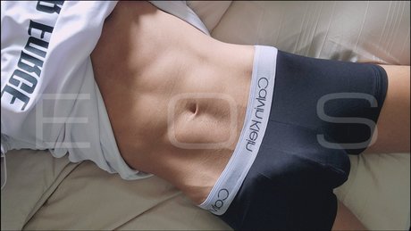 Foto di nudo di fuga di OnlyFans di Edge Of Sin