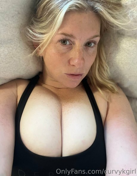 Curvykgirl