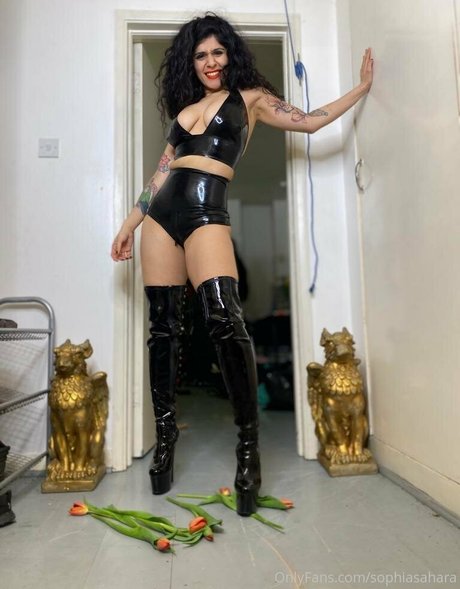 Mistresssophiasahara