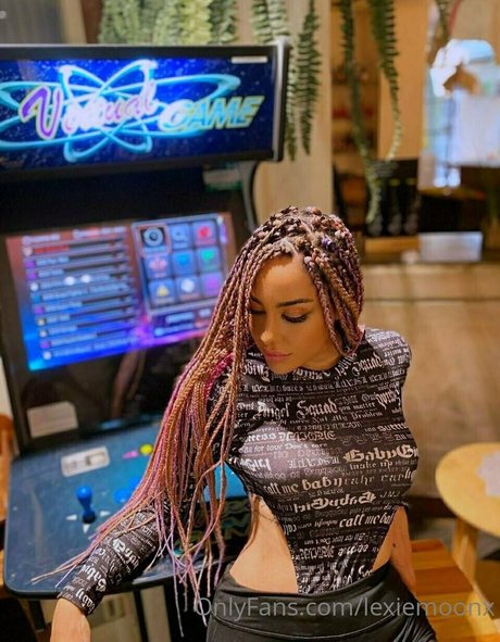 Lexiemoonx