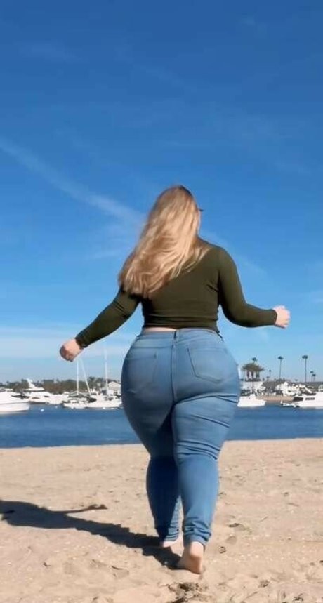 Curvykrysta