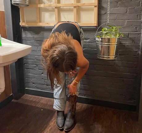 Foto di nudo di fuga di OnlyFans di Lola Dubrul