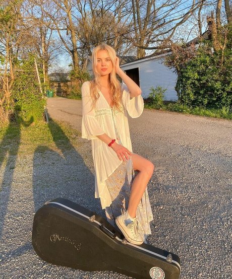 Foto di nudo di fuga di OnlyFans di Zandi Holup