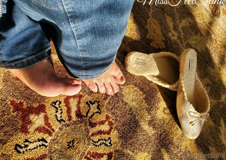 Missfeetstinkvip