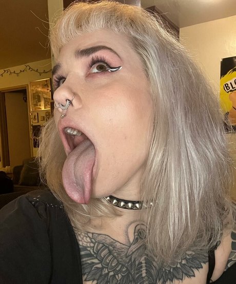 Long Tongue Fetish
