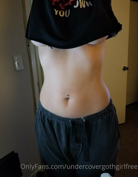 Undercovergothgirlfree