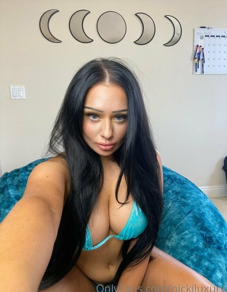 Nickiluxury