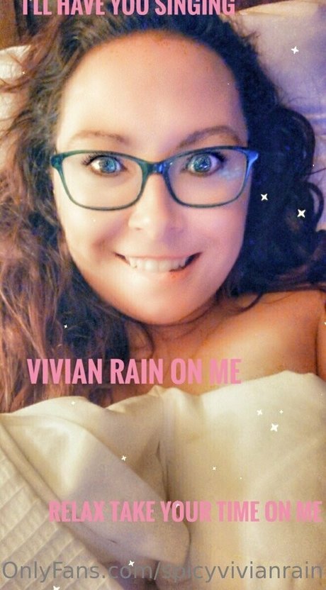 Foto di nudo di fuga di OnlyFans di Spicyvivianrain