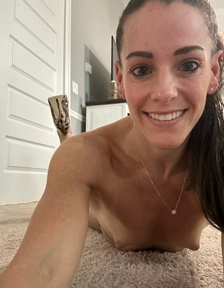 Foto di nudo di fuga di OnlyFans di Convincedmom4u