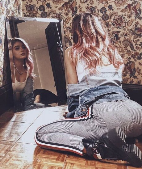 Chrissy Costanza