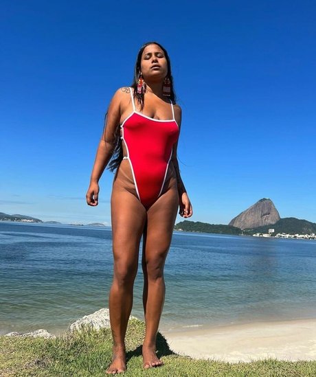 Foto di nudo di fuga di OnlyFans di Kae Guajajara