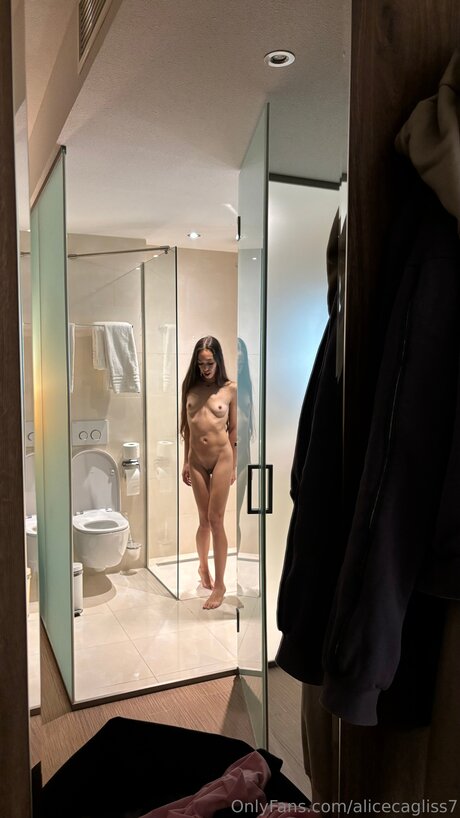 Alicecagliss7