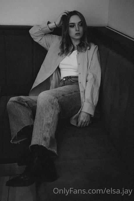 Elsa Jay
