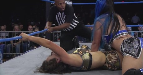 Foto di nudo di fuga di OnlyFans di Mickie James