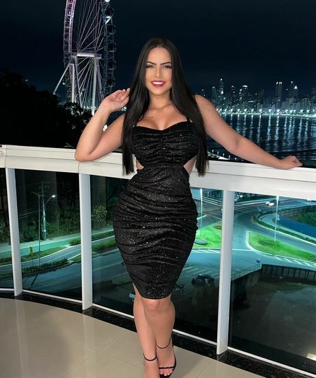 Foto di nudo di fuga di OnlyFans di Elisa Gorski