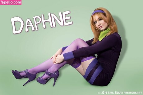 Velma  Daphne Cosplay