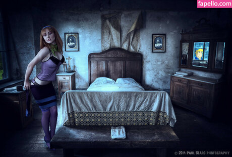 Velma  Daphne Cosplay