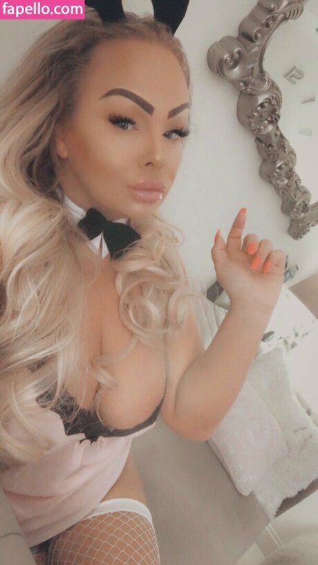 Mercedes Twitter Milf