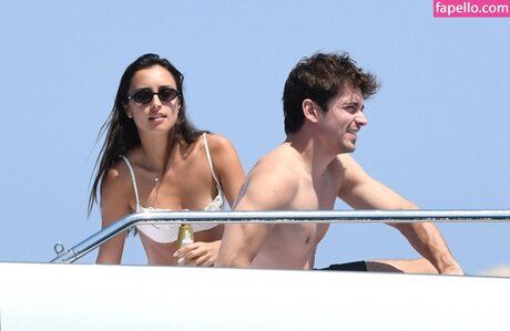 Alexandra Saint Mleux