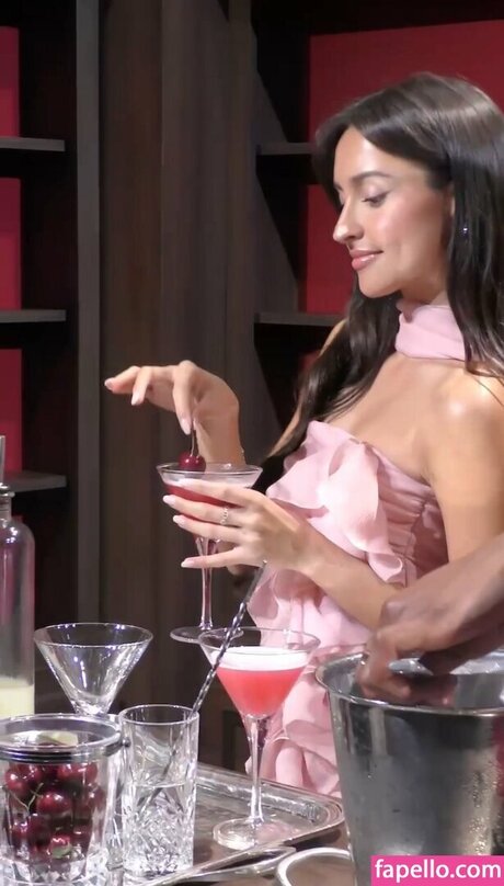 Alexandra Saint Mleux