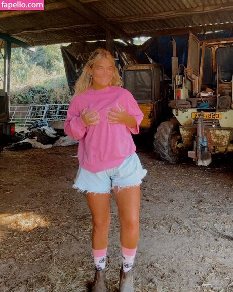 Harriet Cowan From Clarksons Farm