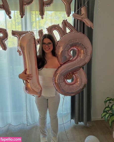 Foto di nudo di fuga di OnlyFans di Lilousecret