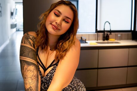 Euforiamuse  Your Naughty Curvy Girl 