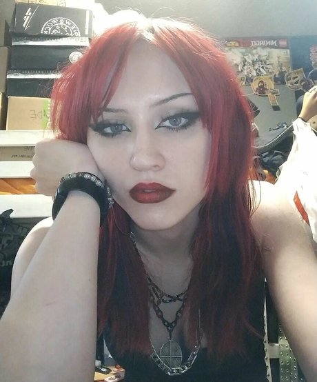 Foto di nudo di fuga di OnlyFans di Ninjagobabe2001