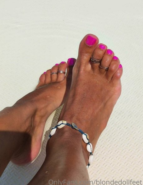Blondedollfeet