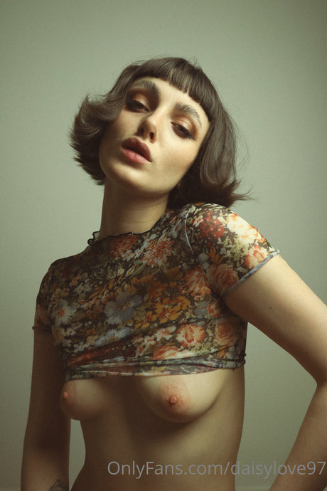 Daisy Love