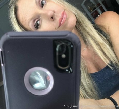 Mzcourtneycummz