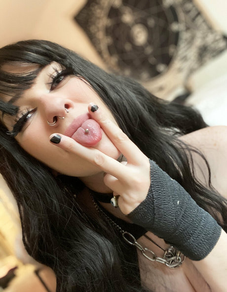 Foto di nudo di fuga di OnlyFans di Gothscumbag