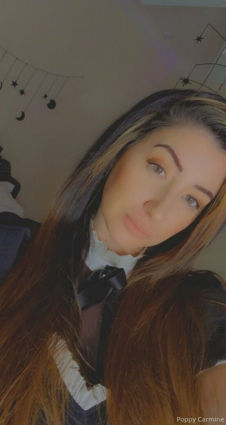 Poppycarminexxx