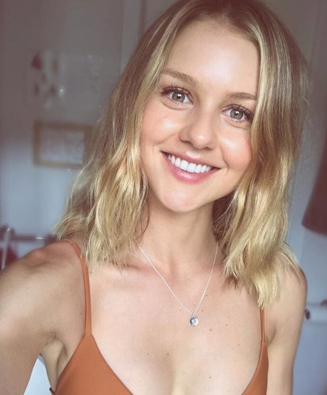 Isabelle Cornish