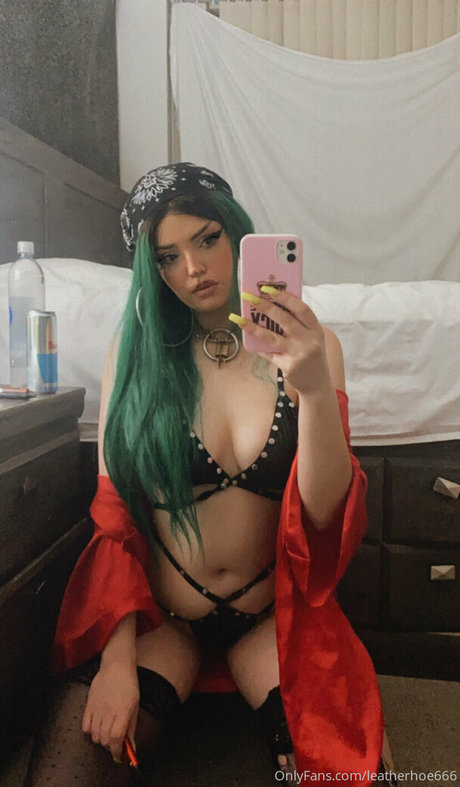 Leatherhoe666