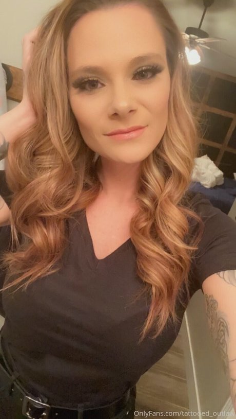 Chroniclesofatiredassmom