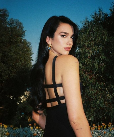 Dua Lipa
